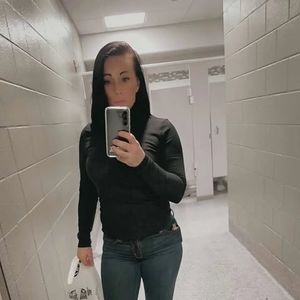 Meet your Posher, Kaela